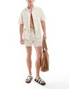 【送料無料】 プルアンドベアー メンズ シャツ トップス Pull&Bear linen mix camp collar shirt in sand Sand(4)
