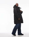 【送料無料】 マンゴ レディース ジャケット・ブルゾン アウター Mango curve hooded puffer jacket in black Black