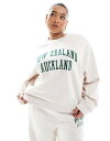 【送料無料】 エイソス レディース パーカー・スウェット アウター ASOS DESIGN Curve embroidered Auckland graphic...