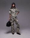 【送料無料】 トップショップ レディース ジャンプスーツ トップス Topshop splodge print short sleeve jumpsuit in...