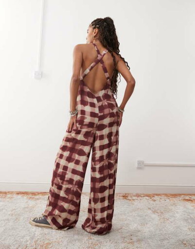 【送料無料】 リクレイム ヴィンテージ レディース ジャンプスーツ トップス Reclaimed Vintage cami jumpsuit with open back in red check floral print multi 【送料無料】 リクレイム ヴィンテージ レディース ジャンプスーツ トップス Reclaimed Vintage cami jumpsuit with open back in red check floral print multi