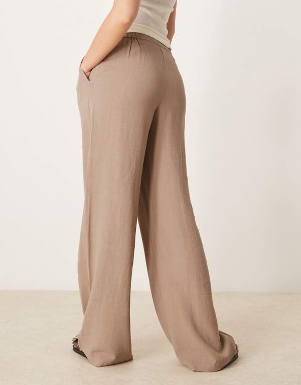 ASOS DESIGN relaxed straight leg pants with linen in mocha — vista 3