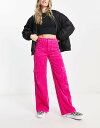 【送料無料】 ウィークデイ レディース カジュアルパンツ カーゴパンツ ボトムス Weekday Julian cord cargo pants in brig...