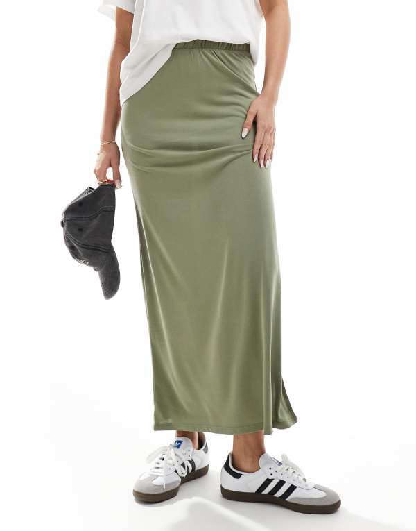 ヴィラ レディース ボトムス スカート マキシ Vila slinky maxi skirt with split Oil green グリーン