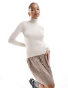 【送料無料】 ストラディバリウス レディース ニット・セーター アウター Stradivarius turtle neck sweater in beige BEIGE(4)