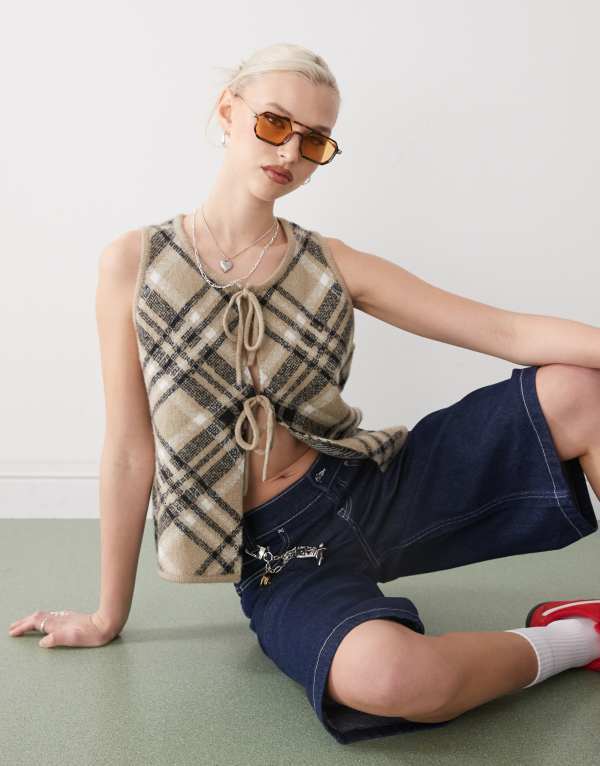 ̵ 롼 ǥ ǥ  COLLUSION fluffy knit waist coat in pl...