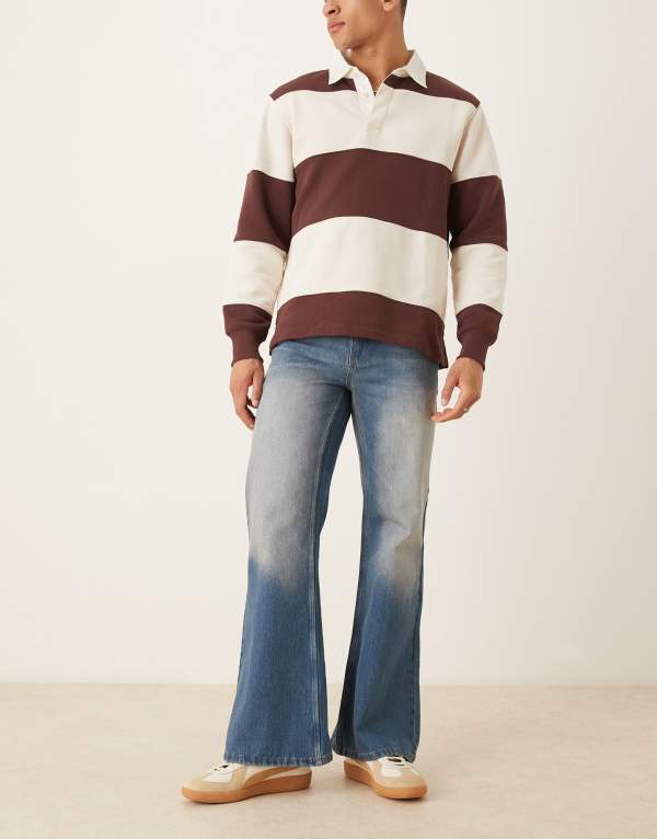 【送料無料】 エイソス メンズ デニムパンツ ボトムス ASOS DESIGN wide flare jeans in tinted wash BLUE