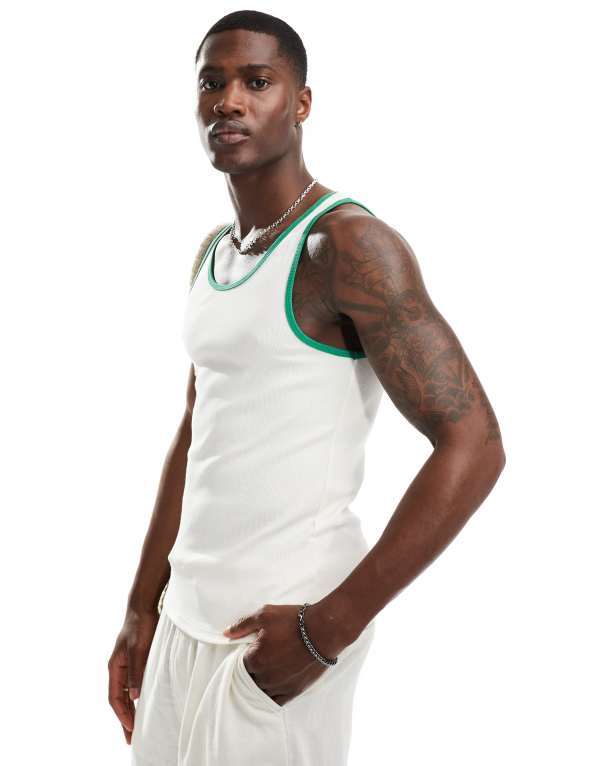 ̵   ٥ ȥåץ ASOS DESIGN muscle fit rib tank top with cont...