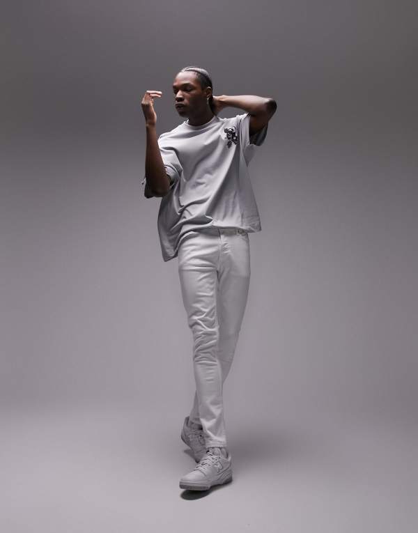 【送料無料】 トップマン メンズ デニムパンツ ボトムス Topman skinny jeans in white White
