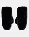 【送料無料】 モンキ レディース 手袋 アクセサリー Monki faux fur mittens in black Black