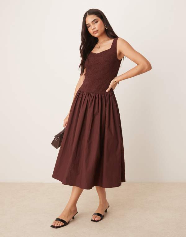 ノーバディーズ チャイルド レディース トップス ワンピース ミディワンピース ミディ Nobody's Child Thalia shirred bodice drop hem midi dress in chocolate Chocolate チョコレート