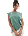 【送料無料】 エイソス レディース タンクトップ トップス ASOS DESIGN washed oversized tank with drop arm hole in washed sage Washed khaki(4)