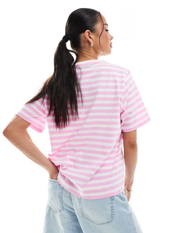 【送料無料】 オンリー レディース Tシャツ トップス ONLY contrast neck T-shirt in pink & white stripe PINK