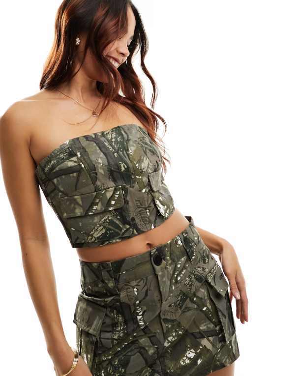 【送料無料】 シックスジュン レディース シャツ トップス Sixth June camo print bandeau top in green - part of a set green