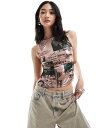 【送料無料】 コルージョン レディース ベスト トップス COLLUSION lame printed square neck tank top in pink...
