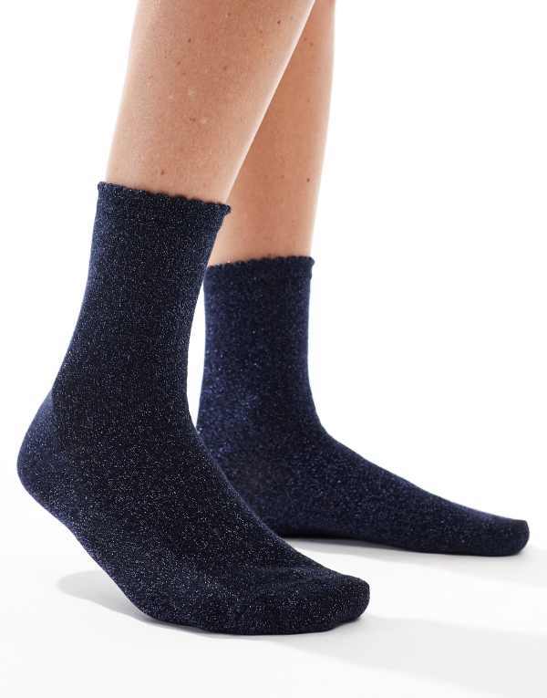 ピーシーズ レディース アンダーウェア 靴下 キャップ Pieces glitter socks in sky captain Sky captain