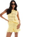 【送料無料】 ヴェロモーダ レディース ベスト トップス Vero Moda crochet knitted tank top in pastel yellow...