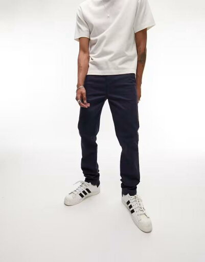 【送料無料】 トップマン メンズ カジュアルパンツ ボトムス Topman skinny chino pants in navy Navy 【送料無料】 トップマン メンズ カジュアルパンツ ボトムス Topman skinny chino pants in navy Navy