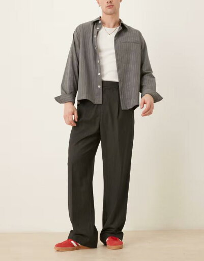 【送料無料】 エイソス メンズ カジュアルパンツ ボトムス ASOS DESIGN wide leg dress pants with front pleats in charcoal pinstripes with elastic waist CHARCOAL 【送料無料】 エイソス メンズ カジュアルパンツ ボトムス ASOS DESIGN wide leg dress pants with front pleats in charcoal pinstripes with elastic waist CHARCOAL