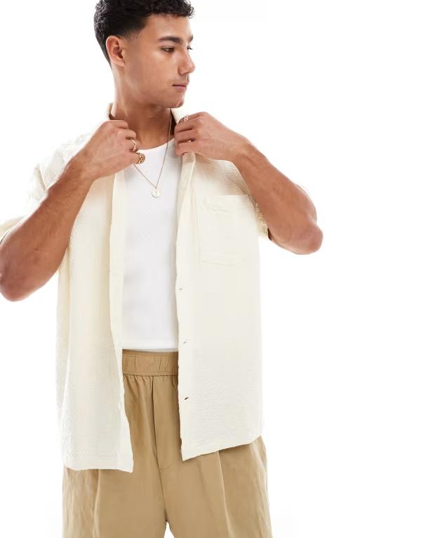 ジャック アンド ジョーンズ メンズ トップス シャツ Jack & Jones textured oversized shirt in ecru Antique White ホワイト