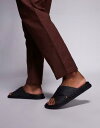 【送料無料】 エイソス メンズ サンダル シューズ ASOS DESIGN cross over sandals in black weave Black