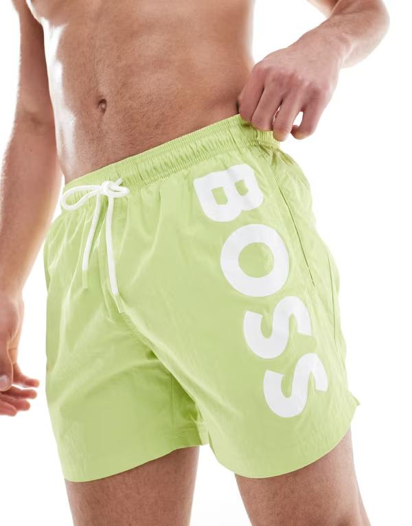 【送料無料】 ボス オレンジ メンズ ハーフパンツ・ショーツ 水着 BOSS Octopus logo swim shorts in bright green Light/Pastel Green
