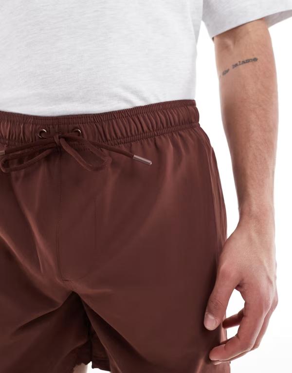 【送料無料】 コットンオン メンズ ハーフパンツ・ショーツ 水着 Cotton On swim shorts in chocolate Chocolate