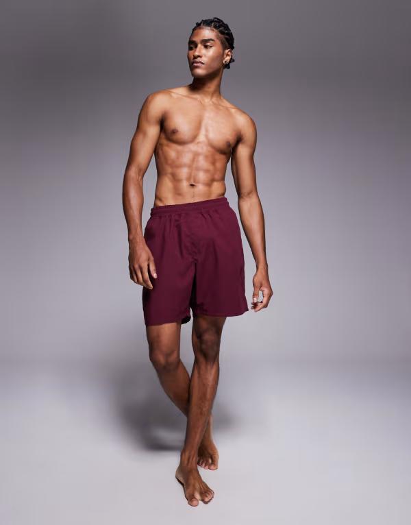 【送料無料】 エイソス メンズ ハーフパンツ・ショーツ 水着 ASOS DESIGN swim shorts in long length in burgundy Burgundy