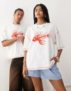 【送料無料】 コルージョン レディース Tシャツ トップス COLLUSION Unisex printed white t-shirt with seam detail and fish print WHITE