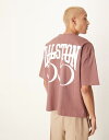 【送料無料】 エイソス メンズ Tシャツ トップス ASOS DESIGN boxy oversized T-shirt with number print in burgundy Burgundy