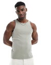 【送料無料】 エイソス メンズ ベスト トップス ASOS DESIGN essential muscle fit rib knit tank top in k...
