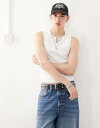 【送料無料】 コルージョン メンズ ベスト トップス COLLUSION ribbed tank top in white with notch detail ...