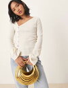 【送料無料】 エイソス レディース クラッチバッグ バッグ ASOS DESIGN metallic ripple hard box clutch bag in gold Gold