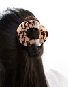 【送料無料】 エイソス レディース ヘアアクセサリー アクセサリー ASOS DESIGN XL horizontal hair claw in tort To...