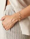 【送料無料】 エイソス レディース ブレスレット・バングル・アンクレット アクセサリー ASOS DESIGN waterproof stainless steel chain bracelet with faux pearl drop details GOLD(4)