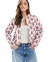 【送料無料】 スリードベア レディース ジャケット・ブルゾン アウター Threadbare quilted cotton jacket with paisley print in pink and white WHITE