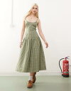 【送料無料】 コルージョン レディース ワンピース トップス COLLUSION scoop neck drop waist maxi dress in green plaid Multi