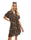 【送料無料】 ヴェロモーダ レディース ワンピース トップス Vero Moda shirt dress with pockets in leopard print Tigers Eye Leo