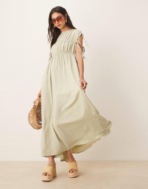 ̵  ǥ ԡ ȥåץ ASOS DESIGN gathered smock maxi dress in ...