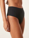 【送料無料】 スパンク レディース ブリーフパンツ アンダーウェア SPANXsupersmooth Undie-tectable tanga briefs i...