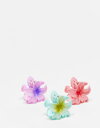 【送料無料】 エイソス レディース ヘアアクセサリー アクセサリー ASOS DESIGN pack of 3 mini claws with hibiscus...