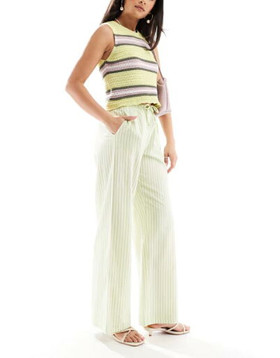 【送料無料】 ベルシュカ レディース カジュアルパンツ ボトムス Bershka tie waist wide leg linen look pants in lime stripe GREEN 【送料無料】 ベルシュカ レディース カジュアルパンツ ボトムス Bershka tie waist wide leg linen look pants in lime stripe GREEN