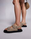 【送料無料】 ウォークロンドン レディース サンダル シューズ Walk London Budapest velcro sandals in stone suede STONE