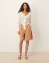 【送料無料】 エイソス レディース ハーフパンツ・ショーツ ボトムス ASOS DESIGN tailored linen look longline city shorts in mocha Mocha