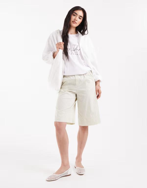 エイソス レディース ボトムス ハーフパンツ・ショーツ ショートパンツ ASOS DESIGN longline boxer shorts in buttermilk stripe Buttermilk stripe ストライプ