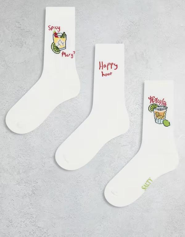 【送料無料】 エイソス レディース 靴下 アンダーウェア ASOS DESIGN 3-pack socks with drink embroidery in ecru ECRU
