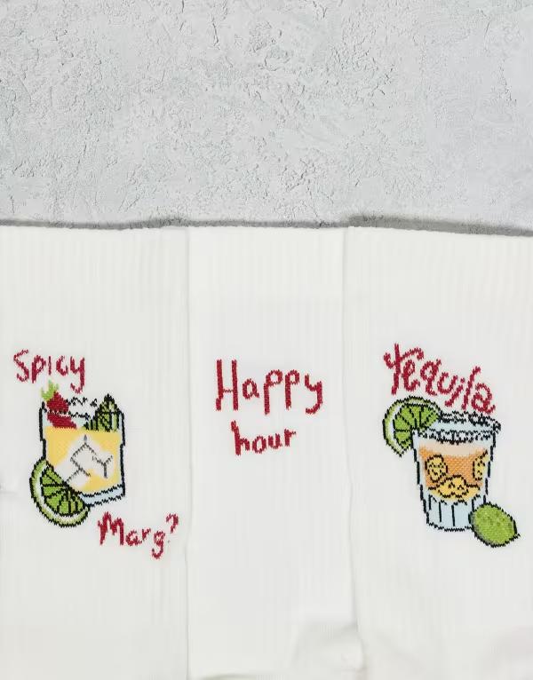 【送料無料】 エイソス レディース 靴下 アンダーウェア ASOS DESIGN 3-pack socks with drink embroidery in ecru ECRU