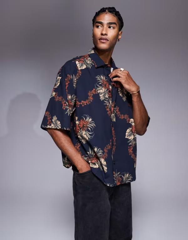 エイソス メンズ トップス シャツ フラワー柄 プリント フラワー ASOS DESIGN boxy oversized shirt with floral print and BROWN ブラウン(4)