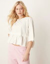 【送料無料】 エイソス レディース Tシャツ トップス ASOS DESIGN cropped tee with poplin skirt hem in cream CREAM