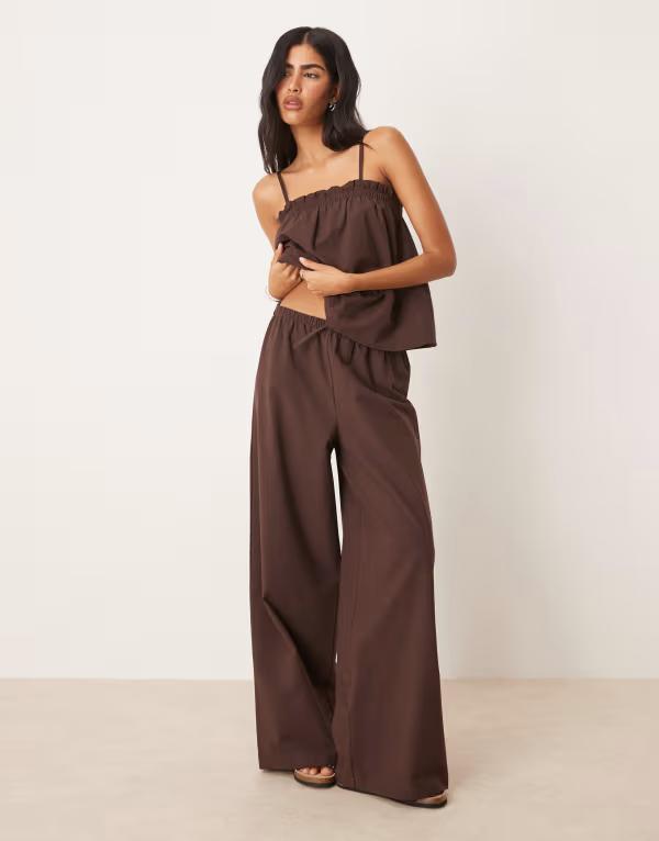 エイソス レディース ボトムス カジュアルパンツ ワイドレッグ パンツ リネン ASOS DESIGN linen look wide leg pull on pants in chocolate Chocolate チョコレート